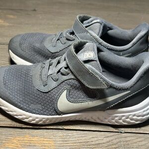 Used Nike Revolution toddler boys size 13 Velcro strap sneakers